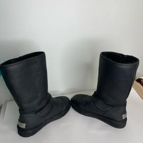 UGG Australia Black Sutter Leather Shearling Water Resistant Tall Boots 7 Punk