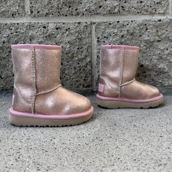 UGG AUSTRALIA Classic Metallic Pink Girls Boots 6 EU 22 Rose Gold Toddler Girl