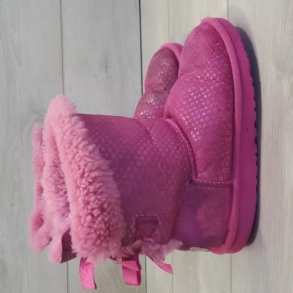 Ugg Australia Girls Bailey Bow II Water Resistant Genuine Shearling Boots 2