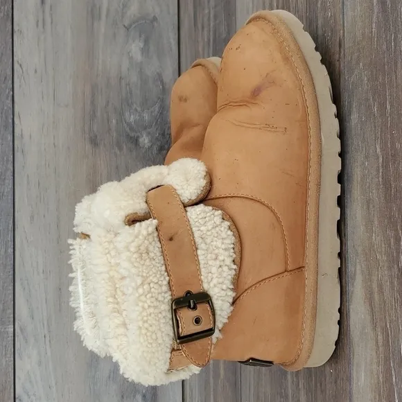 Ugg Australia Jocelin Shearling Buckle Boots ankle booties shoes sz 7
