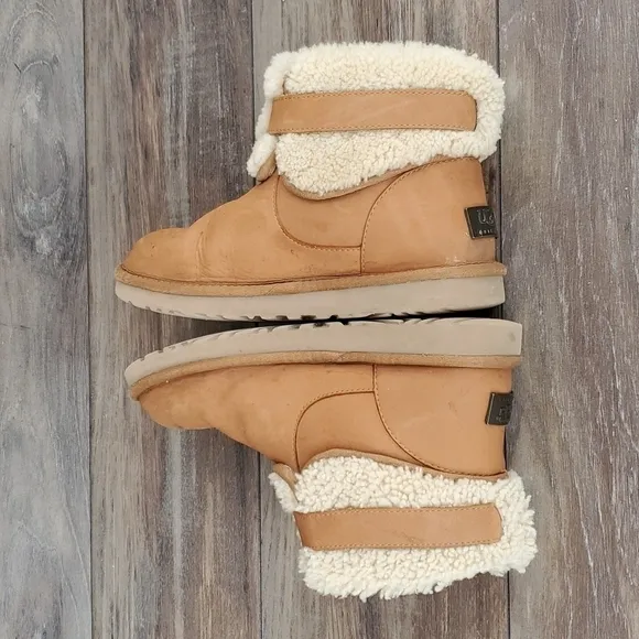 Ugg Australia Jocelin Shearling Buckle Boots ankle booties shoes sz 7