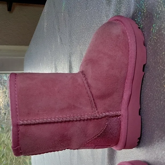 UGG Australia Pink Glitz Boots Metallic Sparkle Heels Shearling Lining Size:6