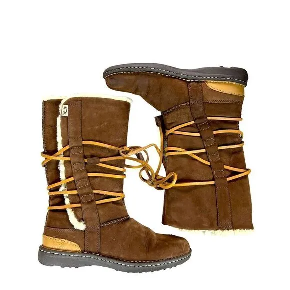 Ugg Australia S/N 1634 Leather and Sheepskin Lace Up Boots