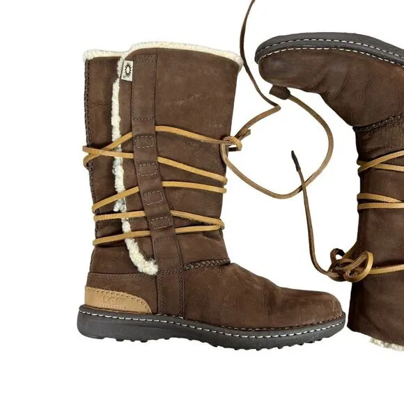 Ugg Australia S/N 1634 Leather and Sheepskin Lace Up Boots