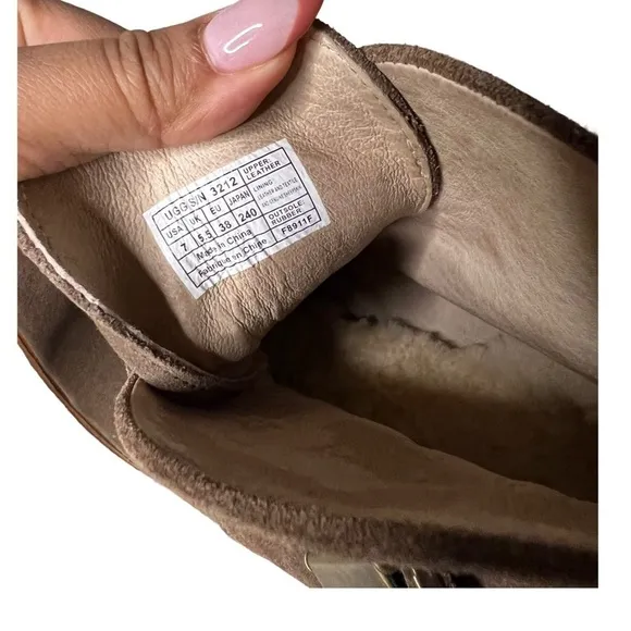 UGG Australia Tan Suede Shearling Brienne Buckle Tab Ankle Boots Size 7