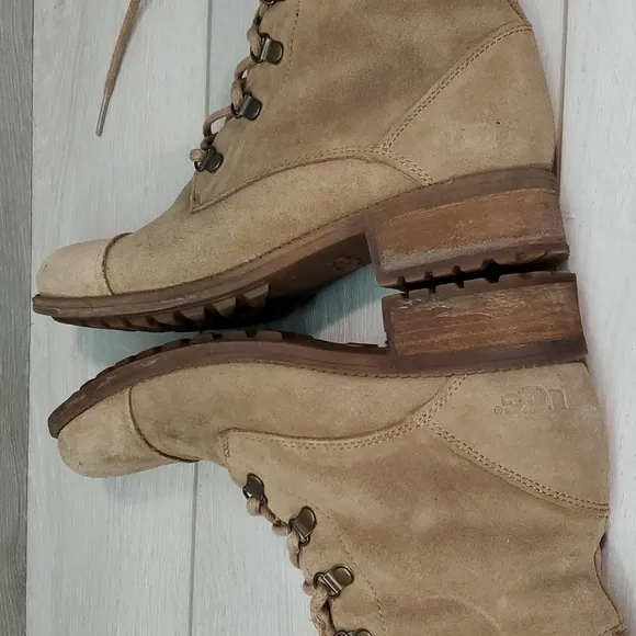 Ugg Australia Women Gradin  Ankle Suede Lace-up Sheepskin Boots shoes sz 6