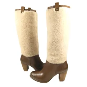 UGG AVA Exposed Shearling/Leather Boots EUC $275 Size 39 US 8  S3044
