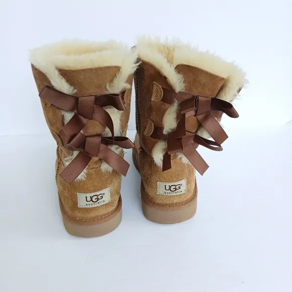Ugg Bailey Bow Boots Girls Size 5