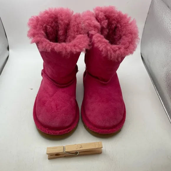 UGG Bailey Bow Pink Shearling Boots with Bows girls size 7