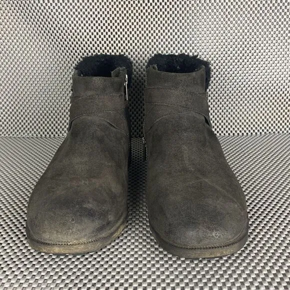Ugg Benson Boots Womens 9.5 Black Leather Shearling Sheepskin Zipper Winter