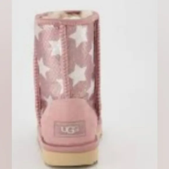 UGG® Big Girls Short Classic Rose Star Design Shearling Lined Winter Boots NEW