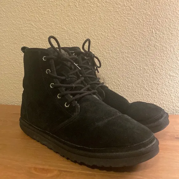 Ugg Black Harkley lace up boots