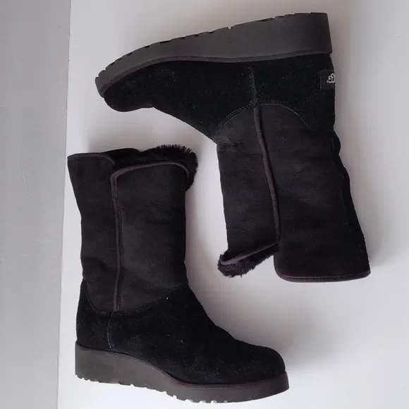 UGG black platform shearling boots 9