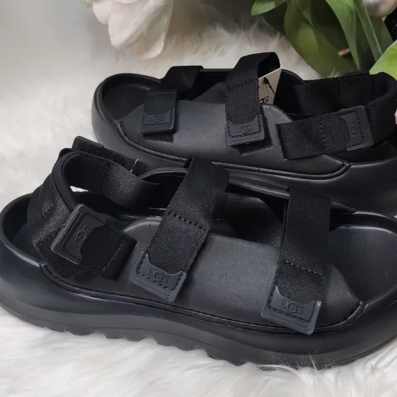 UGG Black Stratus Platform Strappy Water Sandals BLK Men's size11 New