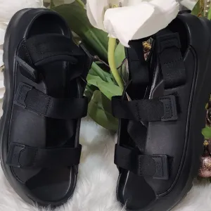 UGG Black Stratus Platform Strappy Water Sandals BLK Men's size11 New