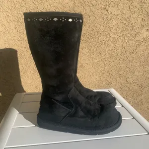 UGG black suede genuine shearling boots size 7