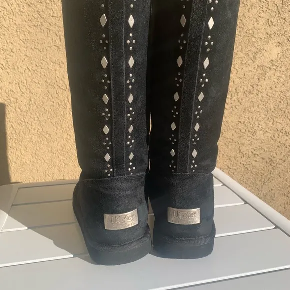 UGG black suede genuine shearling boots size 7