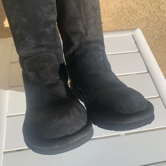 UGG black suede genuine shearling boots size 7