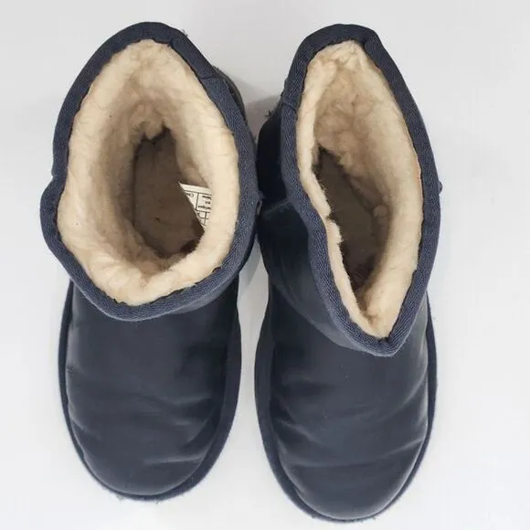 Ugg Boots Little Kids Size 2 Blue Classic Short Leather Sheepskin Winter Snow