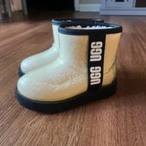 UGG  Boots