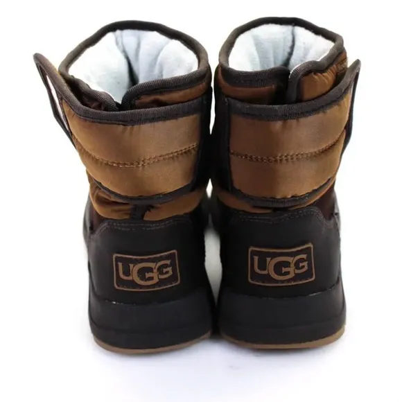Ugg boys thinsulate warm water proof snow boots