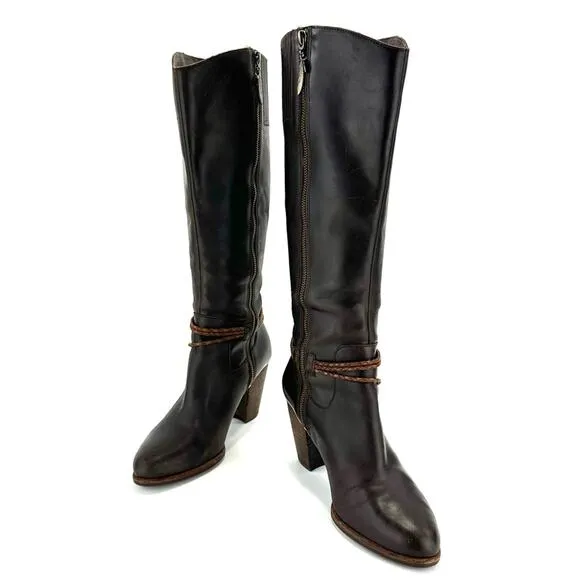 UGG BROWN LEATHER STOCKED BLOCK HIGH HEEL ALMOND TOE TALL/KNEE HIGH BOOTS