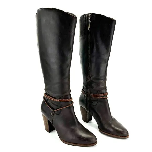 UGG BROWN LEATHER STOCKED BLOCK HIGH HEEL ALMOND TOE TALL/KNEE HIGH BOOTS