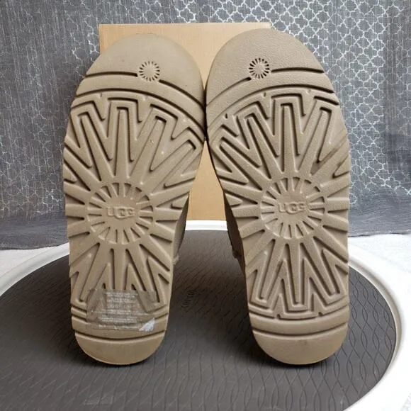 UGG Classic Mini Platform Boots Women 5 Beige Shearling Lined Cozycore