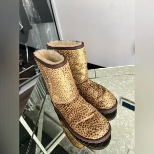 UGG Classic Short Leopard Print Calf Hair Genuine Shearling Boots size 36
