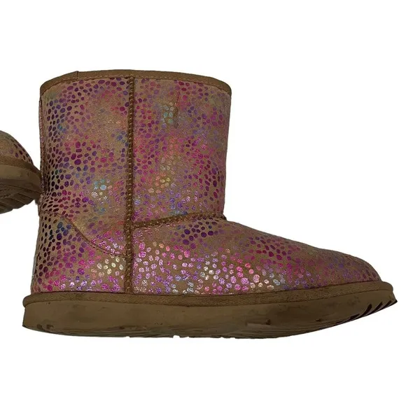 UGG Classic Spots Metallic Shimmery Rainbow Colorful Suede Boots Women’s Size 6