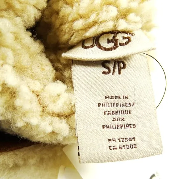 UGG Classic Tasman Genuine Shearling Kids Gloves Size S/P
