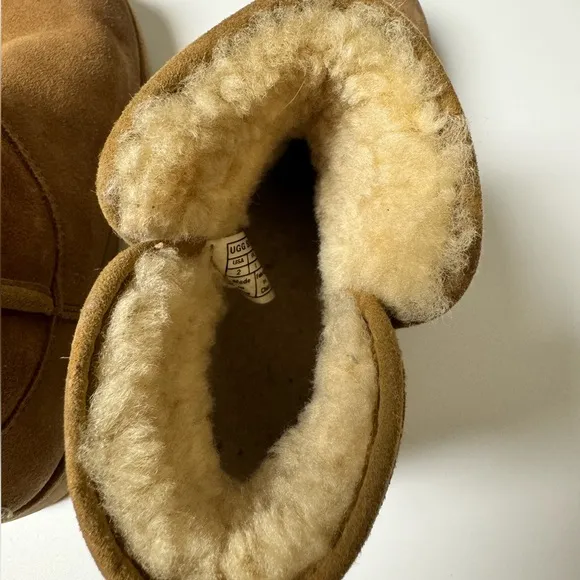 UGG Cory II Genuine Shearling Lined Kids Ankle Boots