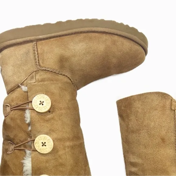 Ugg Eva Brown Suede and Shearling Button Up Boots Womens size 8