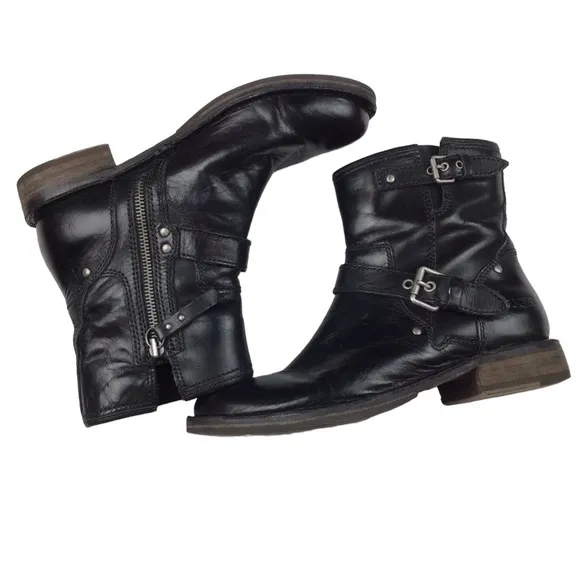 UGG Fabrizia Boots with Buckles 6.5