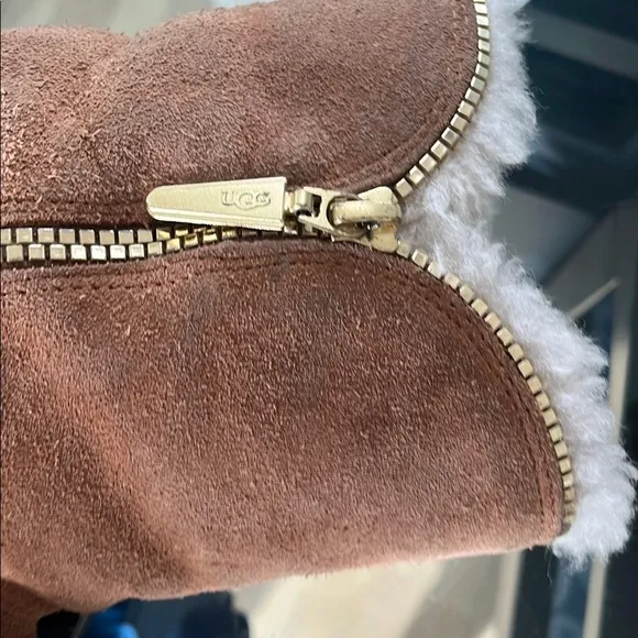 UGG Florence Chestnut Winter Boots with Shearling Lining