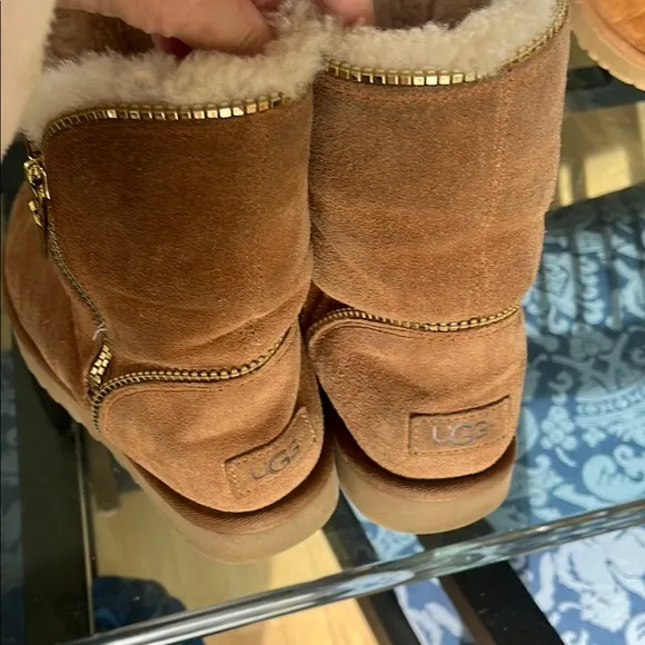 UGG Florence Chestnut Winter Boots with Shearling Lining