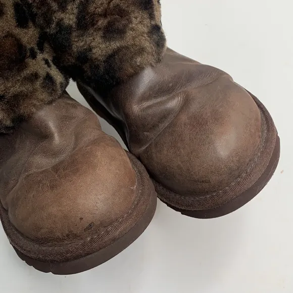 UGG Girls' Ellee Leather Leopard Sheepskin Lined Winter Boots S-091 Sz 5