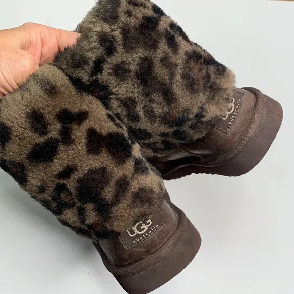 UGG Girls' Ellee Leather Leopard Sheepskin Lined Winter Boots S-091 Sz 5