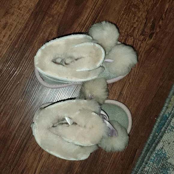 UGG Gita Cream Fur Pom Silver Metallic Leather/Lilac  Shearling Boots r Size 7