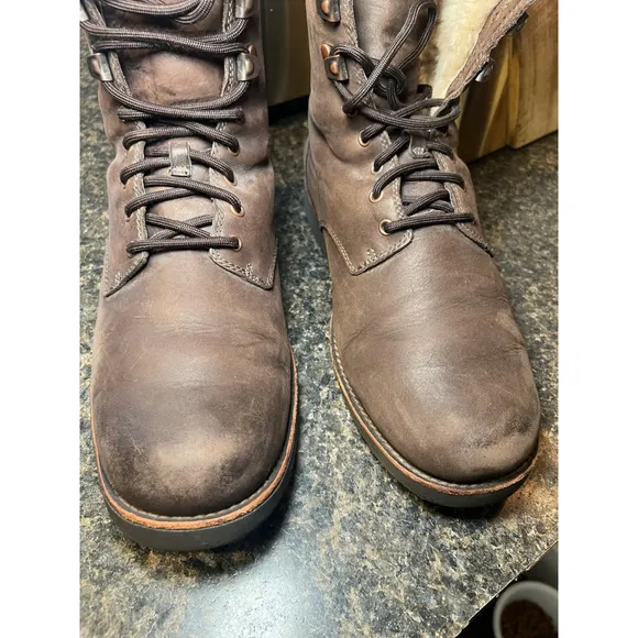 UGG HANNEN TL STOUT BOOTS Brown Distressed w/ Vibram Soles