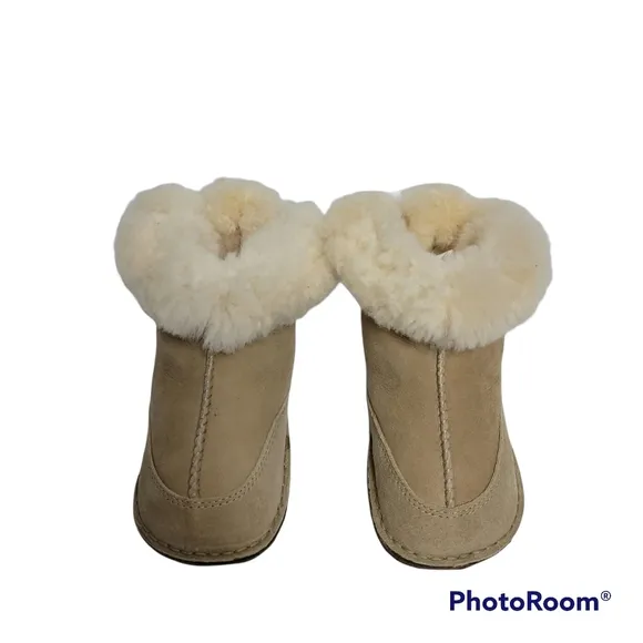 UGG I BOO Shearling Boots INFANTS Size LARGE