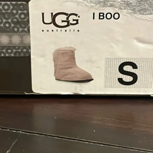 UGG infant boot 2/3