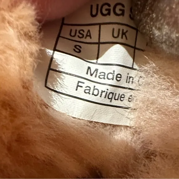 UGG infant boot 2/3