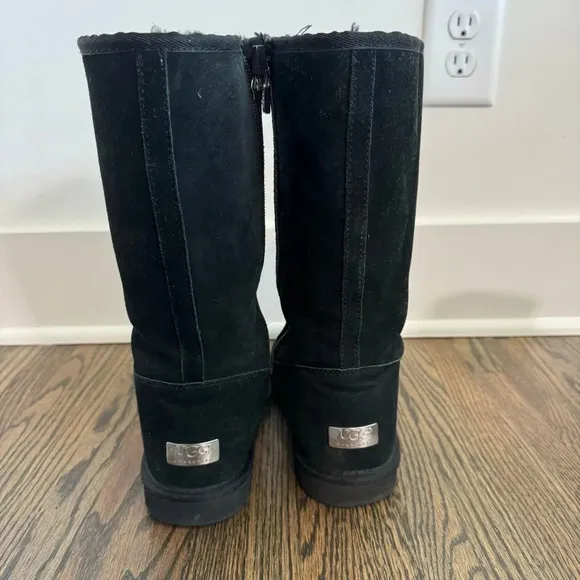 UGG Kenly Black Sheepskin Zip Tall Winter Boots Kids 5