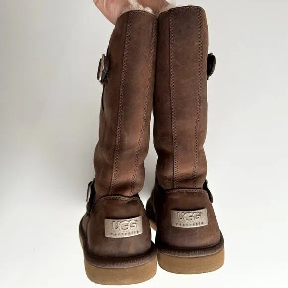 Ugg Kensington EUC Pull On Two Buckle Brown Nubuck Shearling Mid Calf Boots 6