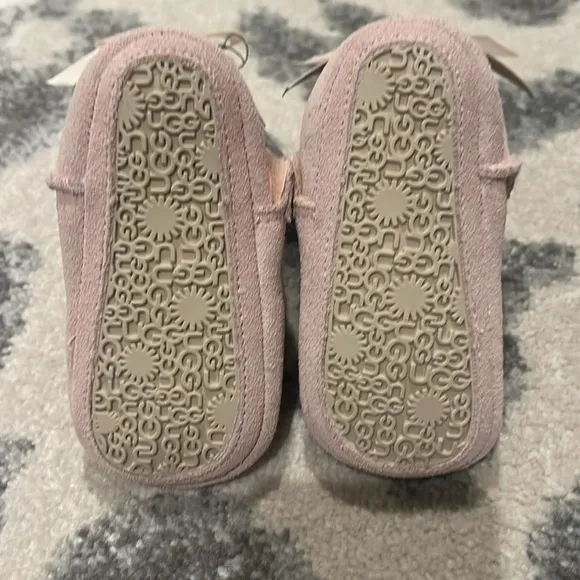 UGG Kids Boots in Light Pink