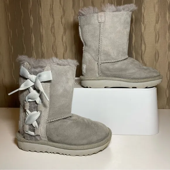 UGG Kids Pala Toddler Girl's 9 Gray Suede Sheepskin Wool Pull On Ribbon 1017737K