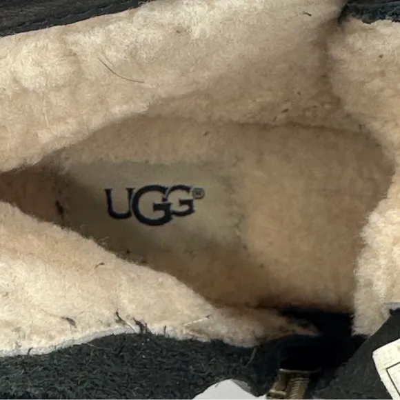 UGG Kilmer Boots. Size 7