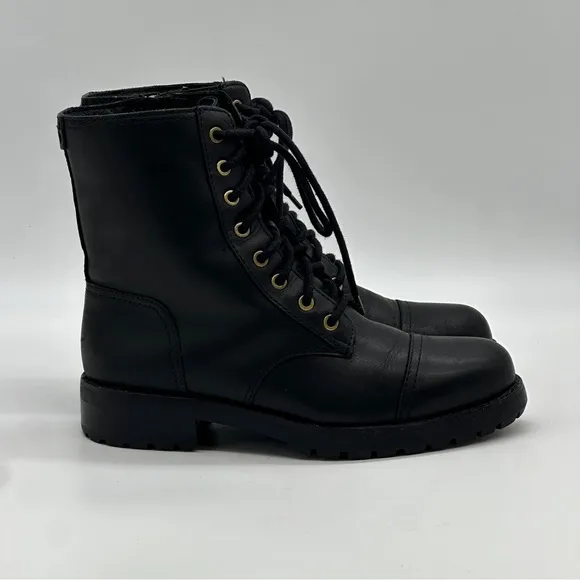 UGG Kilmer Boots. Size 7