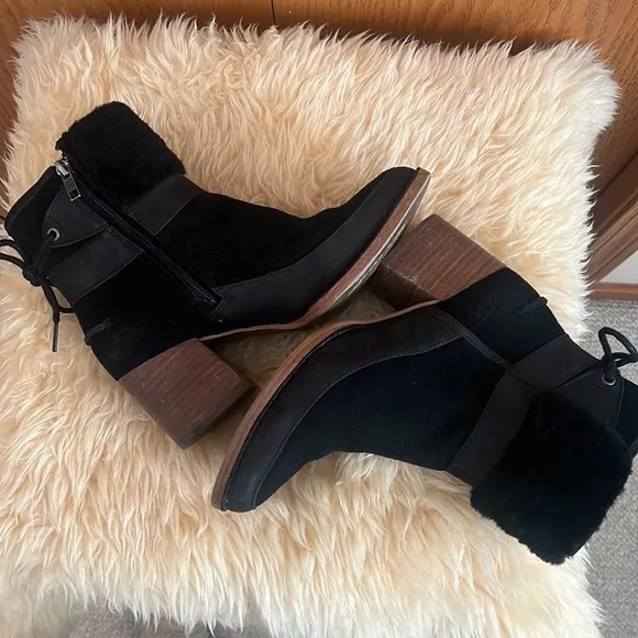 UGG Kirke Shearling Trimmed Leather &amp; Suede Ankle Boots Sz-7.5